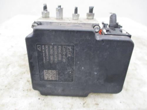 ABS pump TOYOTA YARIS (_P13_) 1.0 (KSP130_, KSP130) | BP26638285M43 