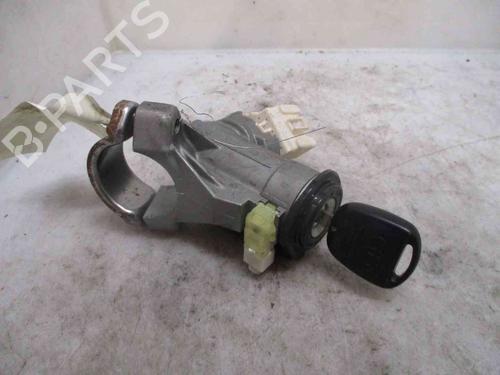 Used Ignition barrel TOYOTA YARIS (_P9_) 1.4 D-4D (NLP90_, NLP90R) (90 hp) 30723156
