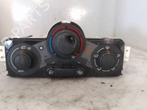 Used Climate control RENAULT MEGANE II (BM0/1_, CM0/1_) 1.5 dCi (BM0F, BM0T, BM2B, CM0F, CM0T) (82 hp) 19713159