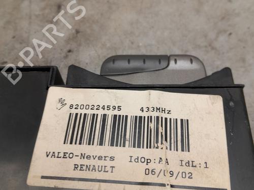 Card reader RENAULT LAGUNA II (BG0/1_) 1.8 16V (BG04, BG0B, BG0C, BG0V) | BP35885667E4 - Image 2