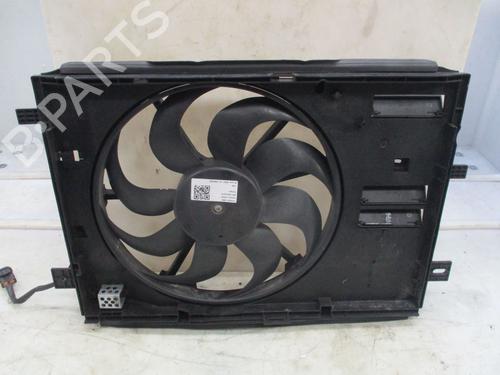 Used Radiator fan PEUGEOT 3008 II SUV (MC_, MR_, MJ_, M4_) [2016-2025]  30949187