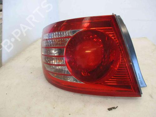 Used Left taillight HYUNDAI ELANTRA III (XD) 2.0 CRDi (113 hp) 24010274
