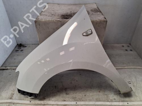 left-front-fenders-dacia-sandero-ii-2012-36680373 main image