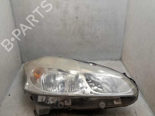 Phare droit PEUGEOT 208 I (CA_, CC_) 1.4 HDi (68 hp) 32074767