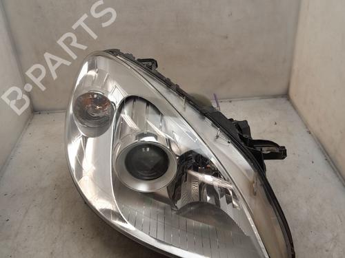 Used Right headlight Right headlight MERCEDES-BENZ B-CLASS Sports Tourer (W245) B 180 CDI (245.207) (109 hp) 34197713 34197713
