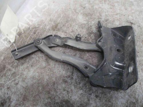 Used Hinge/Door check strap MERCEDES-BENZ B-CLASS Sports Tourer (W245) B 180 CDI (245.207) (109 hp) 19718252