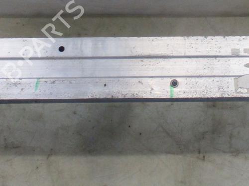 Used Front bumper reinforcement Front bumper reinforcement 39212243 39212243