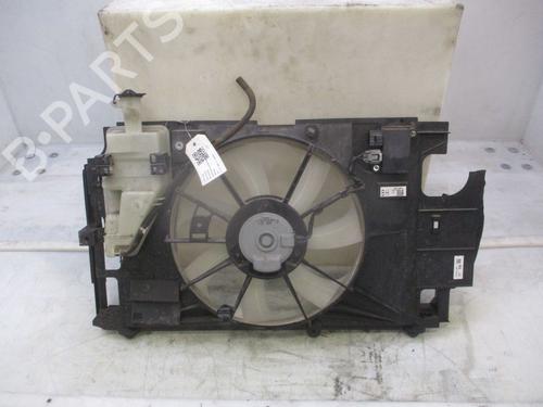 Used Radiator fan Radiator fan TOYOTA YARIS (_P13_) 1.5 Hybrid (NHP130_) (101 hp) 33678691 33678691