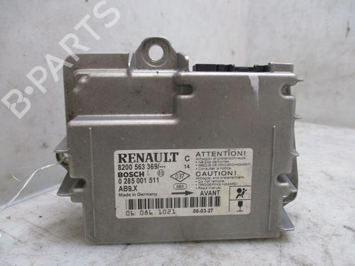 Used ECU airbags RENAULT CLIO III (BR0/1, CR0/1) 1.4 16V (98 hp) 26637541