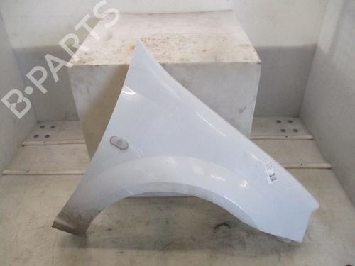 Used Right front fenders Right front fenders 37273332 37273332