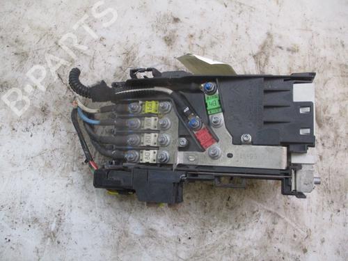 Used Fuse box Fuse box PEUGEOT 308 CC (4B_) 2.0 HDi (163 hp) 32398467 32398467
