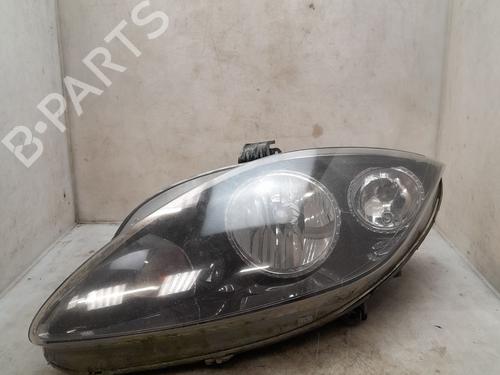 Used Left headlight SEAT LEON (1P1) 1.6 TDI (105 hp) 28685035