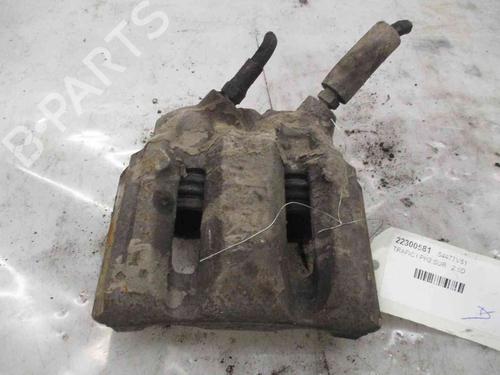 Used Right front brake caliper RENAULT TRAFIC Van (T_, P_, V_) 2.5 D 4x4 (75 hp) 30723265