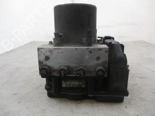 Used ABS pump PEUGEOT 607 (9D, 9U) 2.7 HDi 24V (204 hp) 29317644