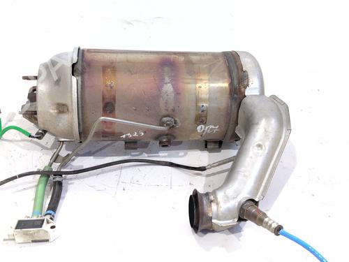 catalyst-renault-megane-iv-hatchback-b9amn_-2015-38176576 main image