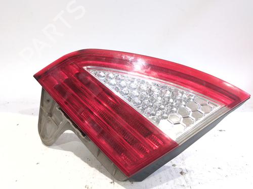 right-tailgate-light-ford-mondeo-iv-saloon-ba7-2007-2008-2009-2010-2011-2012-2013-2014-2015-35895549 main image
