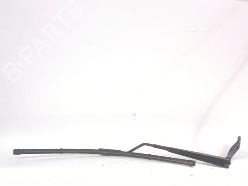 Used Front windshield wiper arm Front windshield wiper arm 33843873 33843873