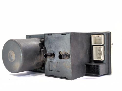 Used Central lock pump Central lock pump AUDI A4 B5 (8D2) [1994-2001] 33660527 33660527