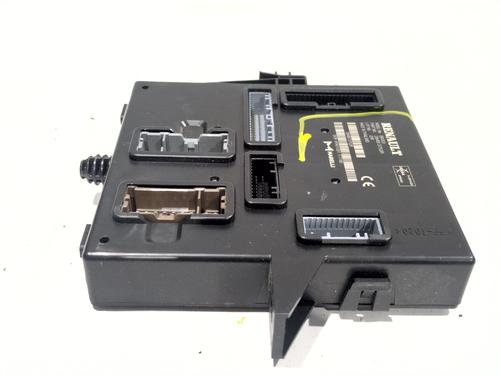 Used Electronic module RENAULT TRAFIC III Bus (JG_) [2014-2026]  32001679