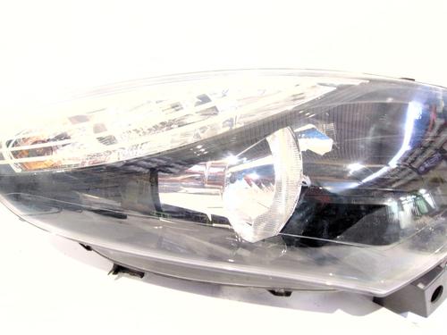 Right headlight RENAULT SCÉNIC III (JZ0/1_) 1.5 dCi | BP29967881C29