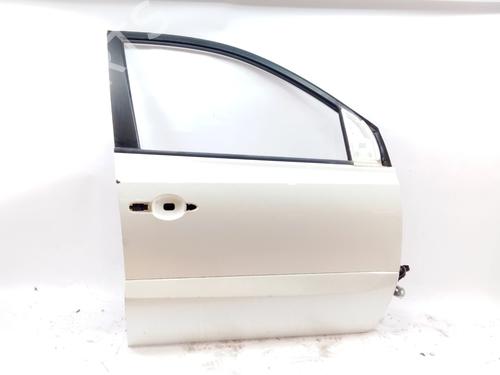 Used Right front door RENAULT KOLEOS I (HY_) 2.0 dCi 4x4 (HY0K) (150 hp) 19303510