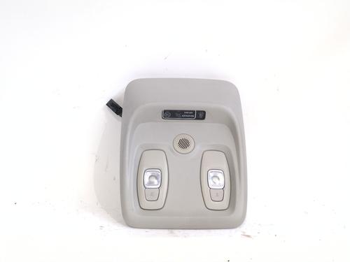 Used Interior roof light RENAULT CAPTUR I (J5_, H5_) 1.5 dCi 90 (J5N4, J5M5, J5MW, J5M6, J5AL, J5AJ) (90 hp) 33168664