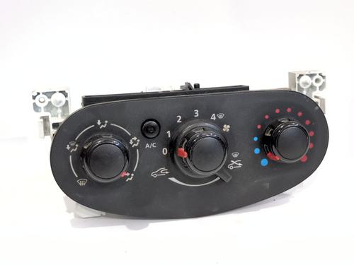 Commande Chauffage DACIA DOKKER Express Box Body/MPV 1.5 dCi (FEAJ) (90 hp) 27541414