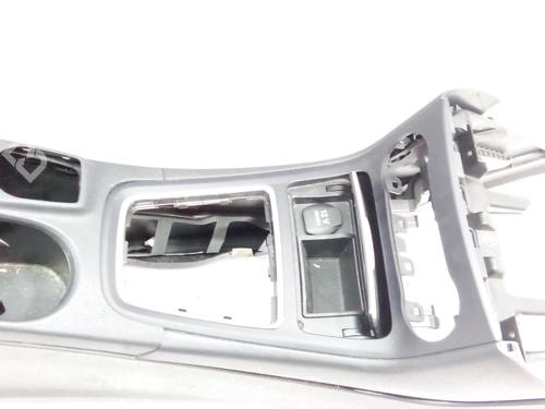 Armrest / Center console MERCEDES-BENZ B-CLASS Sports Tourer (W246, W242) B 180 CDI / d (246.212) | BP17821285I20