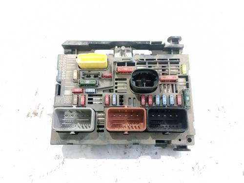 Fuse box CITROËN C4 I (LC_) 1.6 HDi (90 hp) 17823469