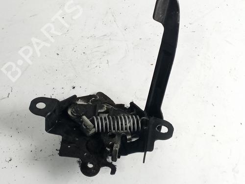 Hood lock TOYOTA YARIS (_P13_) 1.5 Hybrid (NHP130_, NHP130) | BP17817232C133