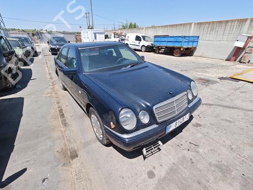 Right taillight MERCEDES-BENZ E-CLASS (W210) E 300 Turbo-D (210.025) | BP32098609C35 