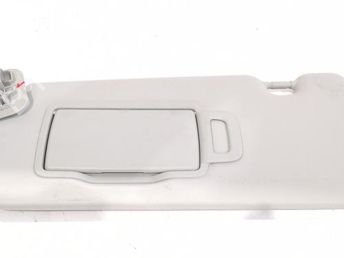 left-sun-visor-renault-megane-iv-hatchback-b9amn_-2015-33933097 main image
