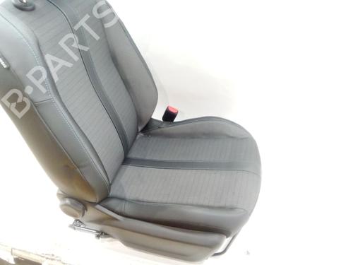 Right front seat PEUGEOT 208 II (UB_, UP_, UW_, UJ_) 1.2 PureTech 100 | BP30157472C16 