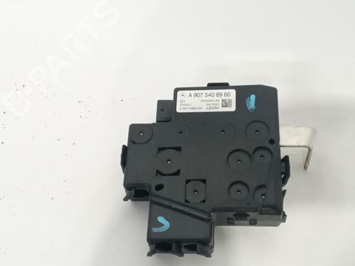 Used Fuse box MERCEDES-BENZ SPRINTER 5-t Platform/Chassis (B907) [2018-2025]  17819480