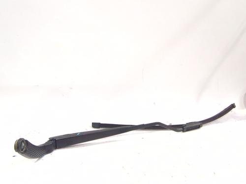 front-windshield-wiper-arm-renault-clio-iv-bh_-2012-2013-2014-2015-2016-2017-2018-2019-2020-2021-34645999 main image