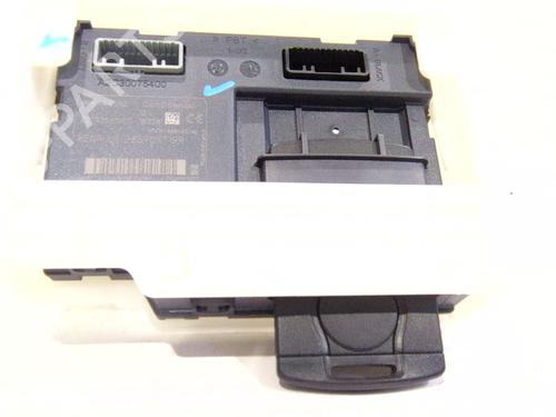 Leitor de cartões RENAULT CAPTUR I (J5_, H5_) 0.9 TCe 90 (90 hp) 30161006