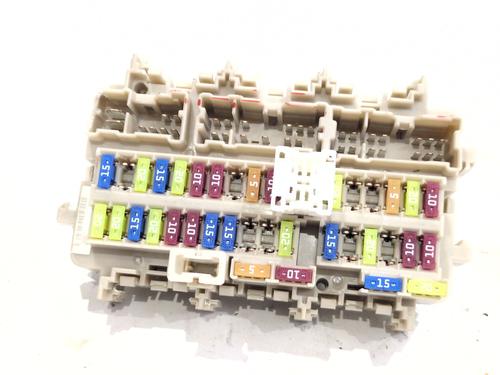 fuse-box-renault-kadjar-ha_-hl_-2015-35894395 main image