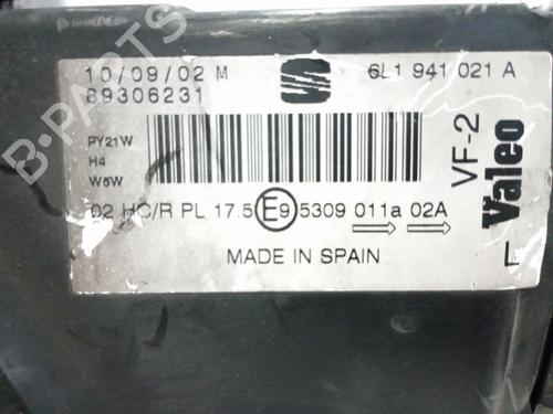 Right headlight SEAT IBIZA I (21A) 1.2 i | BP24699740C29