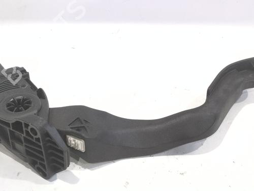 Pedal PEUGEOT 208 I (CA_, CC_) 1.2 PureTech 82 | BP24640779I4