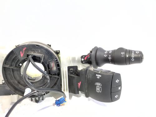 Switch RENAULT MEGANE III Hatchback (BZ0/1_, B3_) 1.5 dCi (BZ09, BZ0D, BZ1W, BZ29, BZ14) | BP28948927I30 