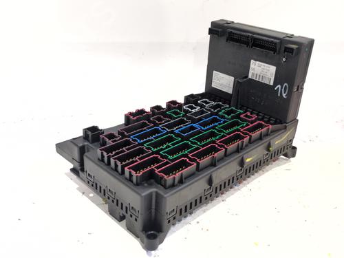 Used Fuse box Fuse box MERCEDES-BENZ M-CLASS (W163) ML 270 CDI (163.113) (163 hp) 36552310 36552310