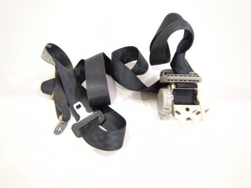 Used Rear left seatbelt TOYOTA COROLLA Verso (ZER_, ZZE12_, R1_) 2.2 D-4D (AUR10_, AUR10R) (136 hp) 28140555