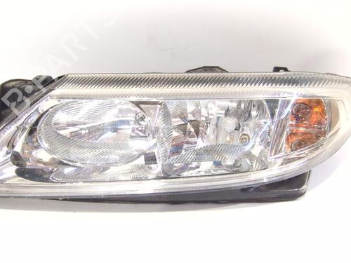 Used Left headlight RENAULT LAGUNA II (BG0/1_) 1.8 16V (BG0B, BG0C, BG0J, BG0M, BG0V) (121 hp) 30355016