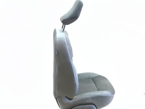 Used Right front seat RENAULT EXPRESS Box Body/MPV 1.5 Blue dCi 95 (F6AB) (95 hp) 30157712