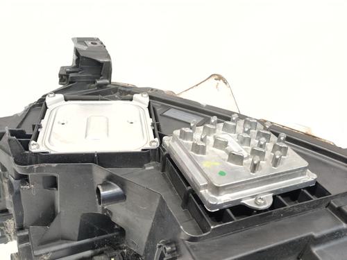 Right headlight RENAULT ESPACE V (JR_)  | BP31579693C29 