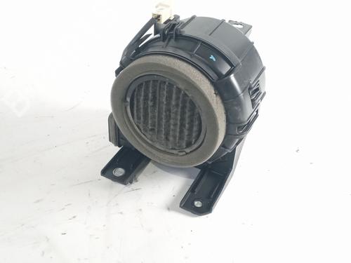 Used Heater blower motor TOYOTA YARIS (_P13_) 1.5 Hybrid (NHP130_, NHP130) (101 hp) 17817235