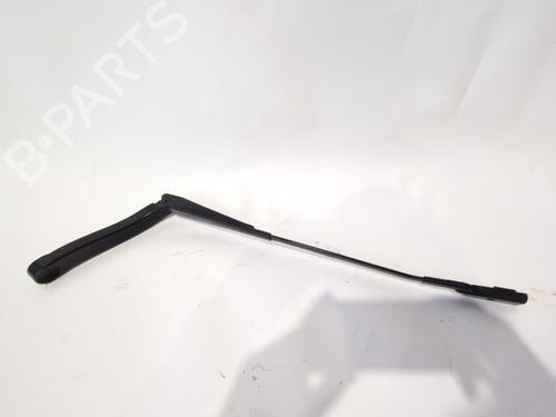 Used Front windshield wiper arm OPEL VIVARO B Van (X82) 1.6 CDTI (05) (121 hp) 28380910