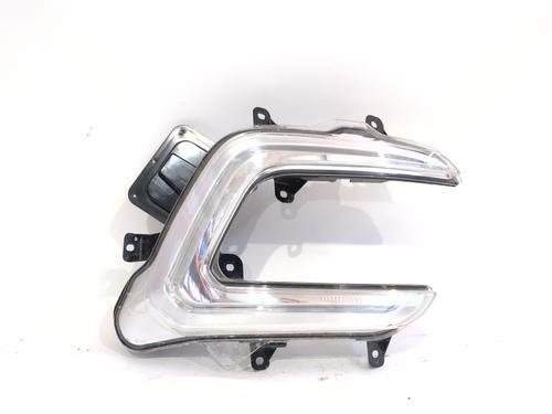 Used Right daytime light Right daytime light RENAULT CAPTUR II (HF_) TCe 100 (HFMT) (101 hp) 35895586 35895586