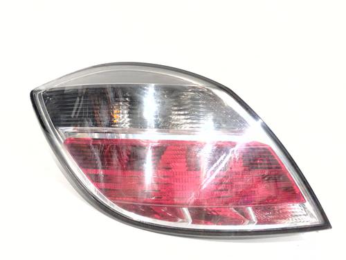Venstre baglygte OPEL ASTRA H (A04) 1.7 CDTI (L48) (110 hp) 30573155