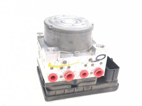 Used ABS pump ABS pump RENAULT MEGANE IV Hatchback (B9A/M/N_) 1.5 Blue dCi 115 (B9A6) (116 hp) 33841235 33841235